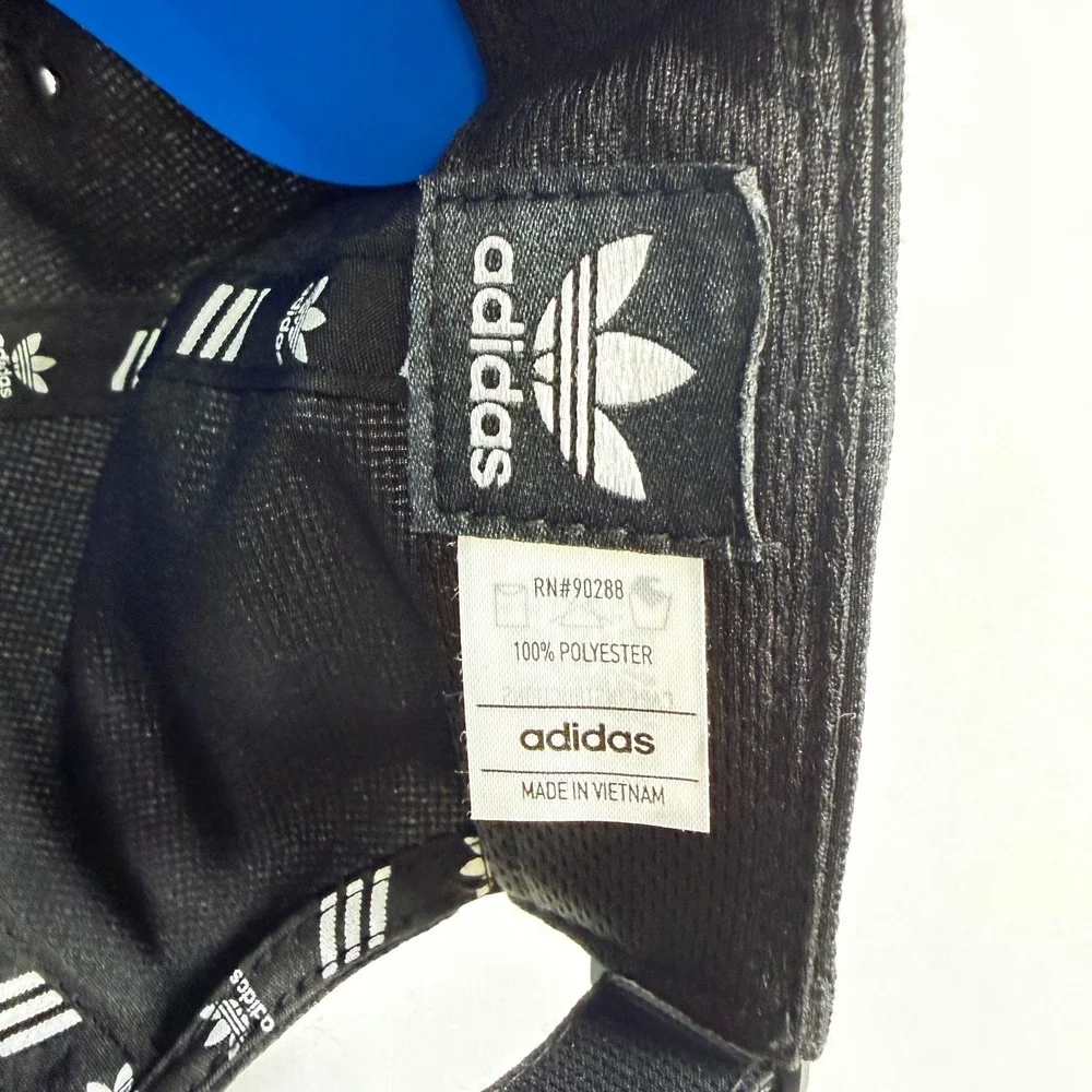 adidas Originals Relaxed Modern Trefoil Hat Black Strapback Cap NWT BH4547